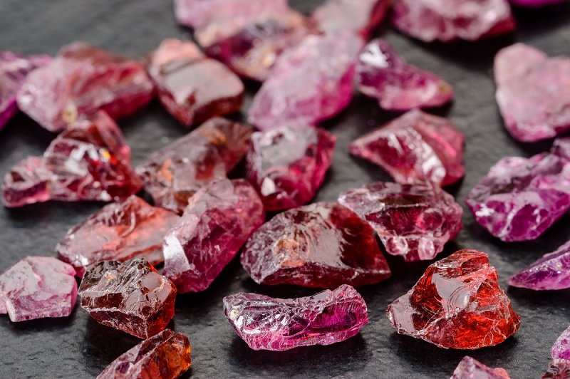 garnets can be found in montana