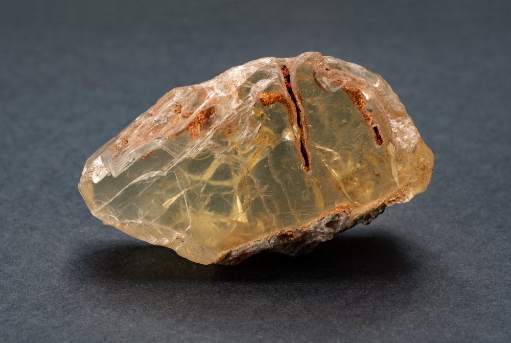 feldspar is a rock that looks a lot like glass