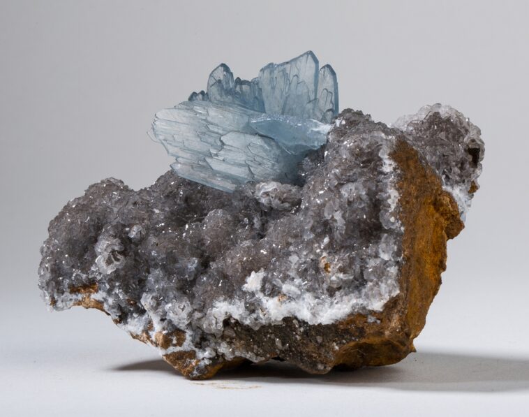 barite mineral specimen