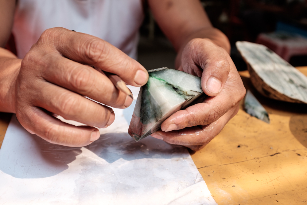Selecting Good Jade for Lapidary Use