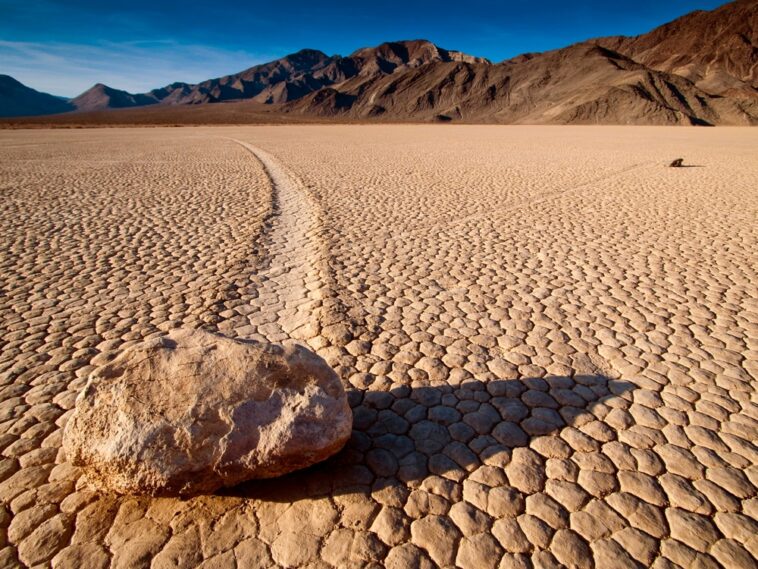 sailing stones in death valley