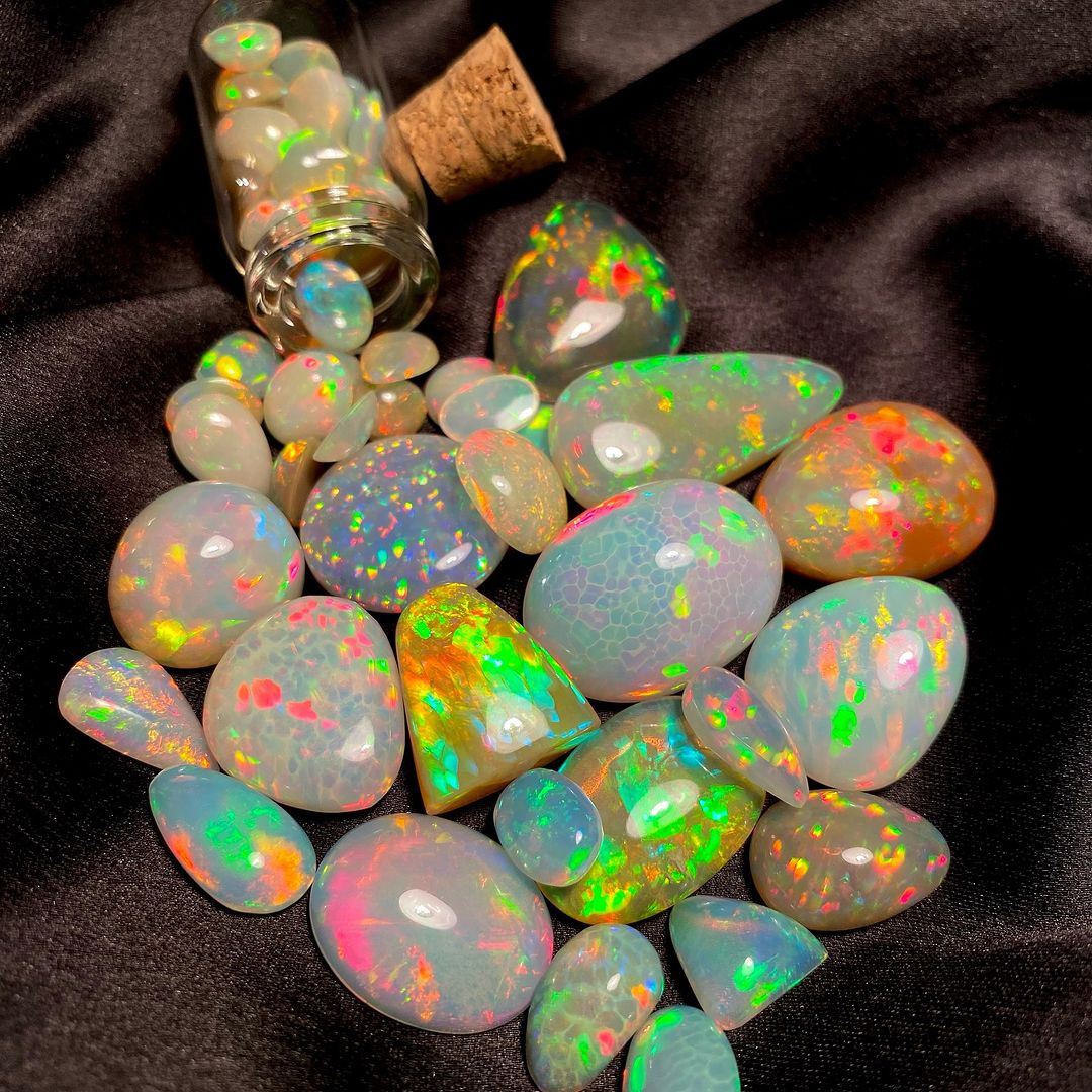 10 of The Most Common Gemstones on Earth - Rock Seeker